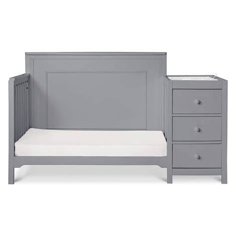 compact crib with integrated changer